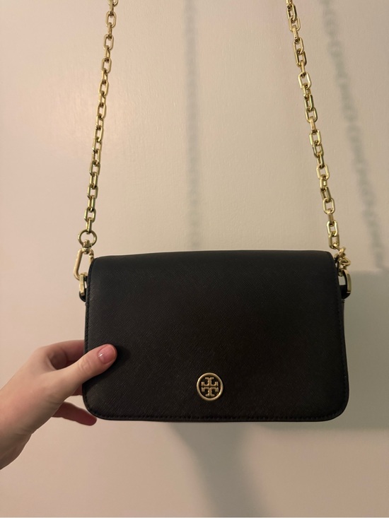 Tory Burch Handbags - Tory Burch Black Saffiano Leather Crossbody with Gold Chain